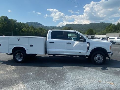 New 2026 Ford F350 XL w/ XL Chrome Package AWD/4WD image 4