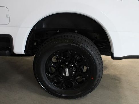New 2026 Ford F250 Lariat w/ Black Appearance Package AWD/4WD image 29