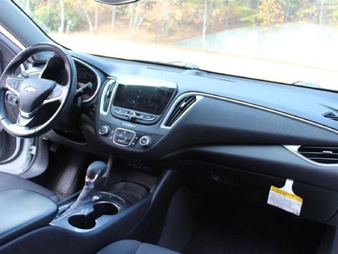 Used 2021 Chevrolet Malibu RS image 13