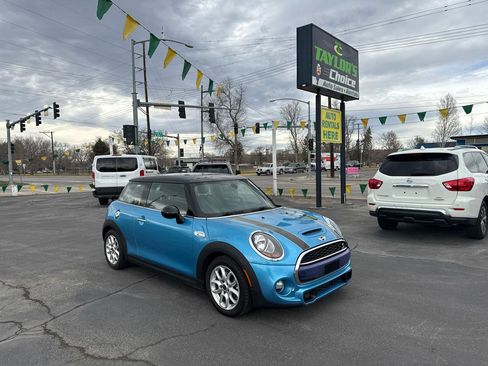Used 2016 MINI Cooper S image 1