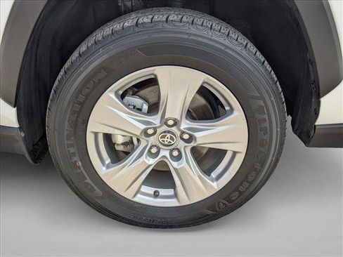 Used 2025 Toyota RAV4 LE image 22