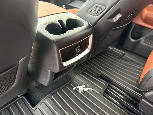 New 2026 Kia Carnival EX FWD image 27