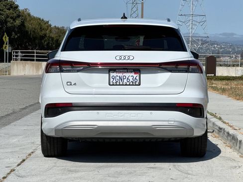 Used 2023 Audi Q4 e-tron Premium Plus w/ Premium Plus RWD image 5