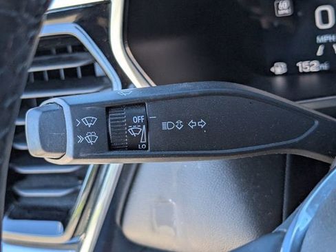 Used 2024 GMC Canyon Elevation w/ Convenience Package image 24