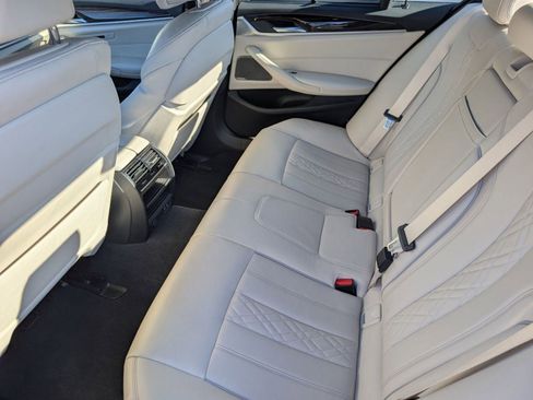 Used 2020 BMW 530i xDrive w/ Executive Package image 27