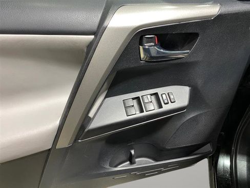 Used 2017 Toyota RAV4 XLE w/ Plus Special Value Package AWD/4WD image 8