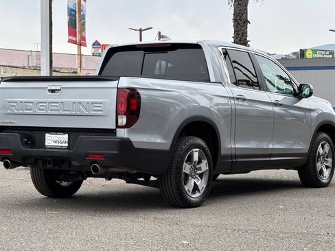 Used 2025 Honda Ridgeline RTL image 4