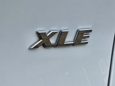 Used 2023 Toyota RAV4 XLE image 30