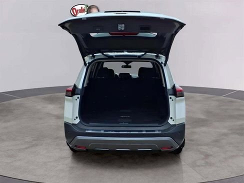 Used 2023 Nissan Rogue SL image 20