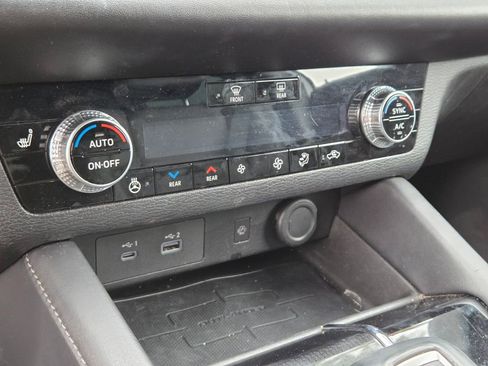 Used 2023 Mitsubishi Outlander SEL image 23