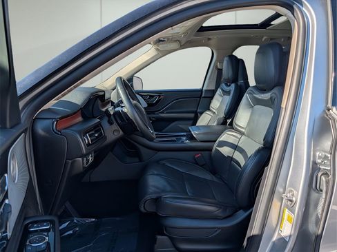 Used 2021 Lincoln Aviator Grand Touring w/ Equipment Group 302A image 10