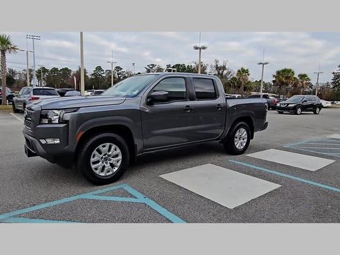 Used 2024 Nissan Frontier SV w/ SV Convenience Package image 23