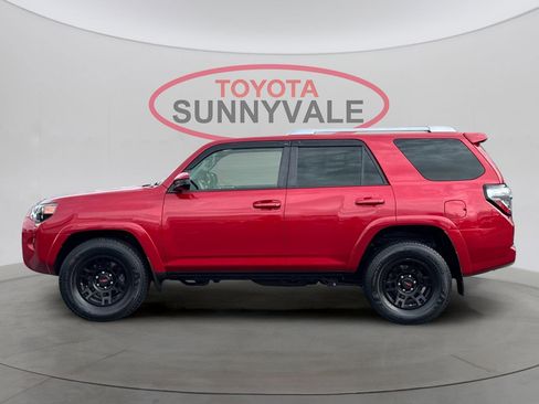 Used 2018 Toyota 4Runner SR5 image 7