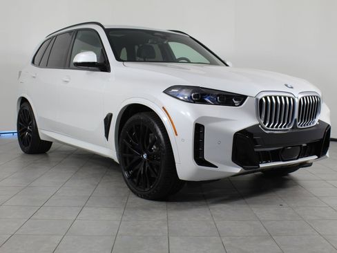 New 2026 BMW X5 xDrive40i w/ M Sport Package image 7