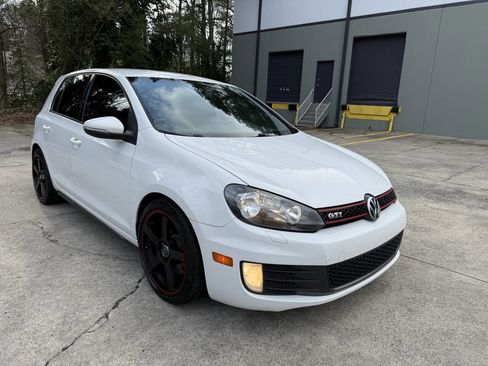 Used 2014 Volkswagen GTI Wolfsburg Edition image 16