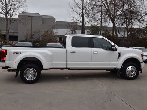 Used 2020 Ford F450 Platinum w/ FX4 Off-Road Package image 6
