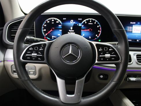 Used 2020 Mercedes-Benz GLE 350 4MATIC w/ Premium Package image 33