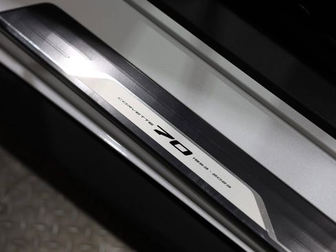 Used 2023 Chevrolet Corvette Stingray Premium Cpe w/ Z51 Performance Package image 24