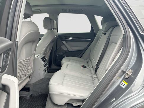 Used 2019 Audi Q5 Prestige w/ Prestige Package image 26