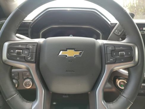 Used 2025 Chevrolet Silverado 2500 LT w/ Convenience Package AWD/4WD image 22