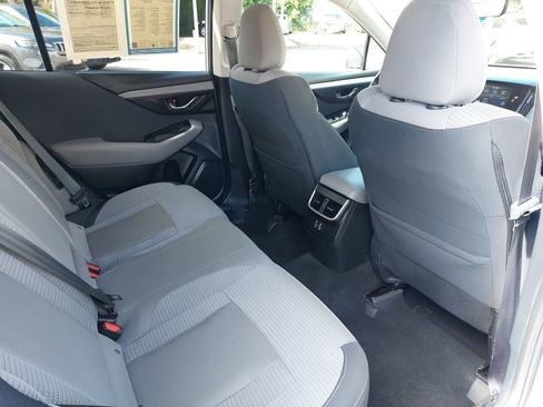 Used 2025 Subaru Outback Premium image 11