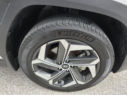 Used 2022 Hyundai Tucson Limited AWD/4WD image 10