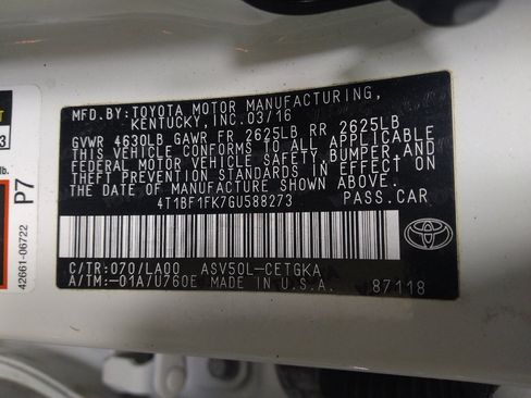 Used 2016 Toyota Camry XLE w/ Moonroof Package FWD image 33