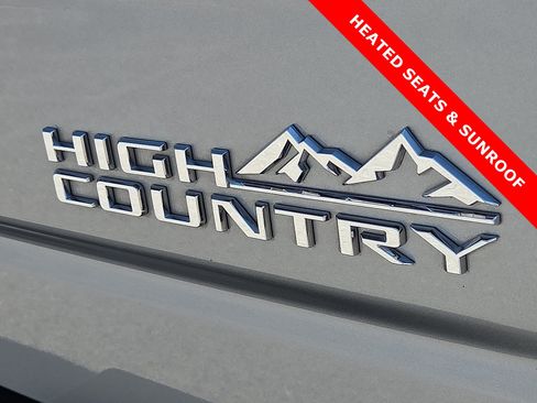 Used 2023 Chevrolet Silverado 1500 High Country w/ High Country Premium Package AWD/4WD image 8