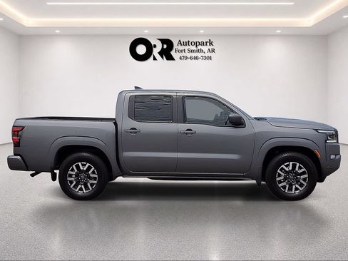 Used 2024 Nissan Frontier SL w/ Technology Package RWD image 6
