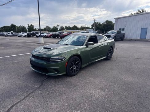 Used 2018 Dodge Charger R/T RWD image 7