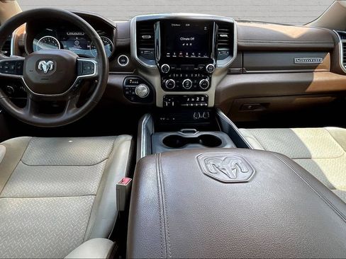 Used 2019 RAM 1500 Laramie AWD/4WD image 6