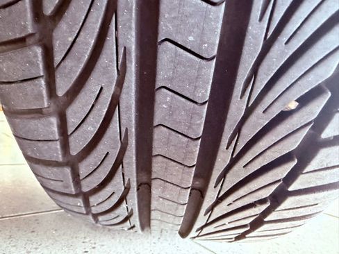 Used 2021 Toyota Avalon XLE w/ Moonroof Package image 16