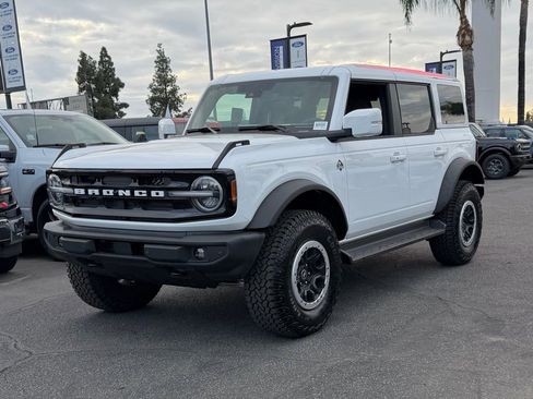 New 2025 Ford Bronco Badlands AWD/4WD image 5