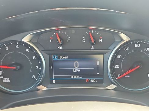 Used 2023 Chevrolet Equinox LS w/ LS Convenience Package FWD image 16