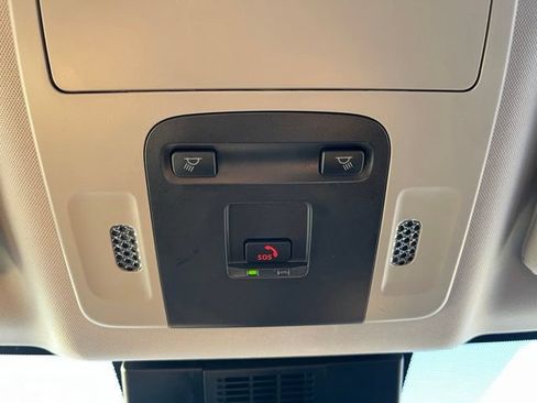 Used 2025 Toyota Camry LE FWD image 22