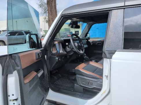 Used 2022 Ford Bronco Outer Banks AWD/4WD image 10