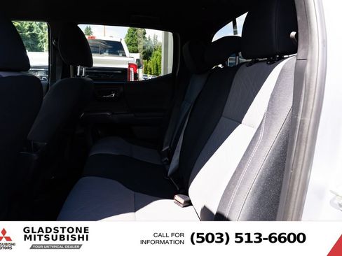 Used 2020 Toyota Tacoma TRD Off-Road AWD/4WD image 23