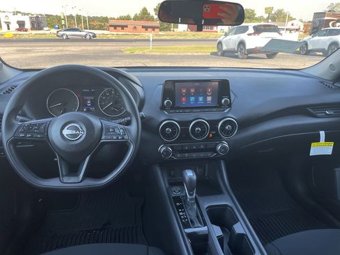 New 2025 Nissan Sentra S image 11