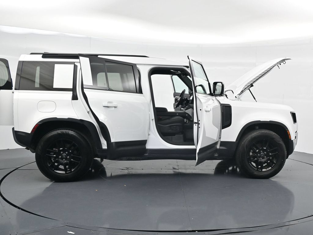 Used 2025 Land Rover Defender 110 S AWD/4WD image 21