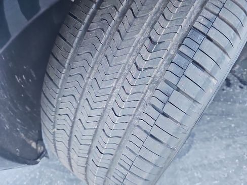 New 2026 Cadillac Vistiq Premium Luxury w/ LPO, Floor Liner Package image 34