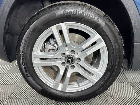 Used 2023 Mercedes-Benz GLA 250 4MATIC w/ Premium Package image 30