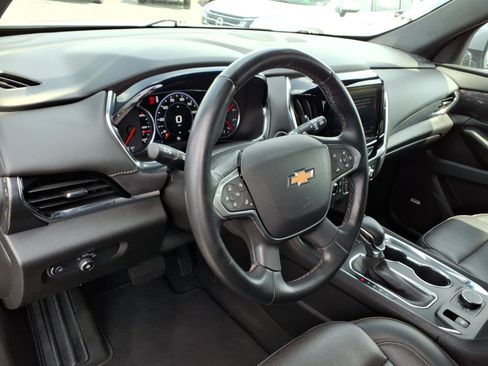 Used 2023 Chevrolet Traverse High Country w/ LPO, Cargo Package FWD image 8