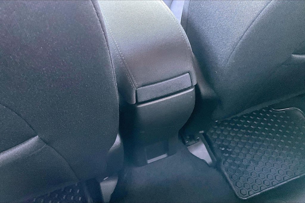 Used 2017 Jeep Renegade Latitude w/ Cold Weather Group AWD/4WD image 23