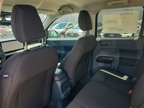 New 2025 Ford Maverick XL image 9