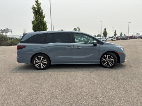 Used 2023 Honda Odyssey Touring image 14