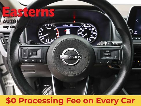 Used 2023 Nissan Rogue S AWD/4WD image 10