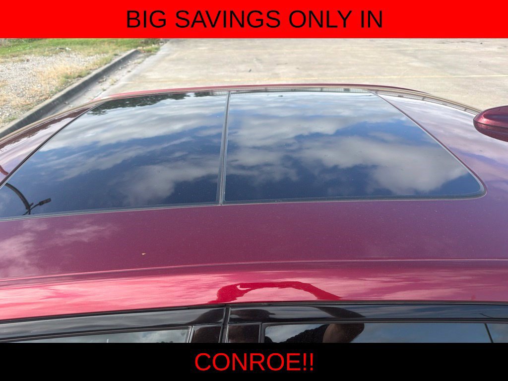 Used 2022 Chrysler 300 Touring L w/ Popular Equipment Group RWD image 5