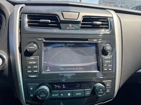 Used 2015 Nissan Altima 3.5 SL FWD image 22