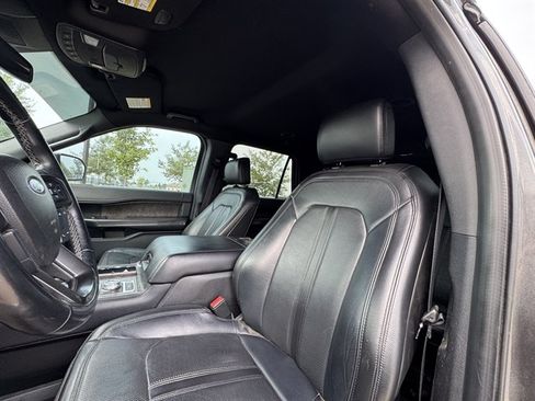 Used 2018 Ford Expedition Max Limited w/ Driver Assistance Package AWD/4WD image 8