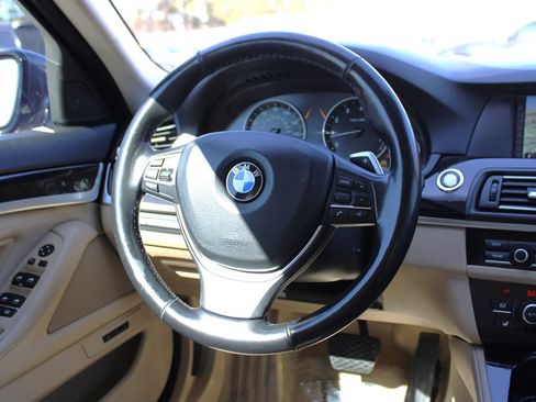 Used 2011 BMW 550i Sedan image 13